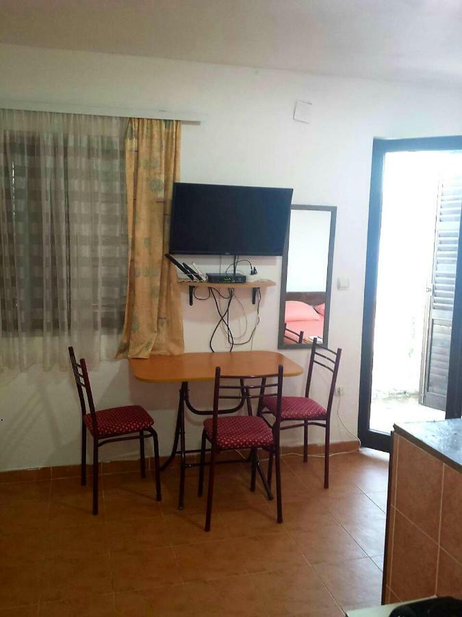 Apartments Ceca Tivat Exterior foto