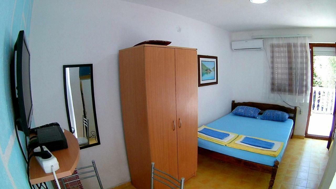 Apartments Ceca Tivat Exterior foto